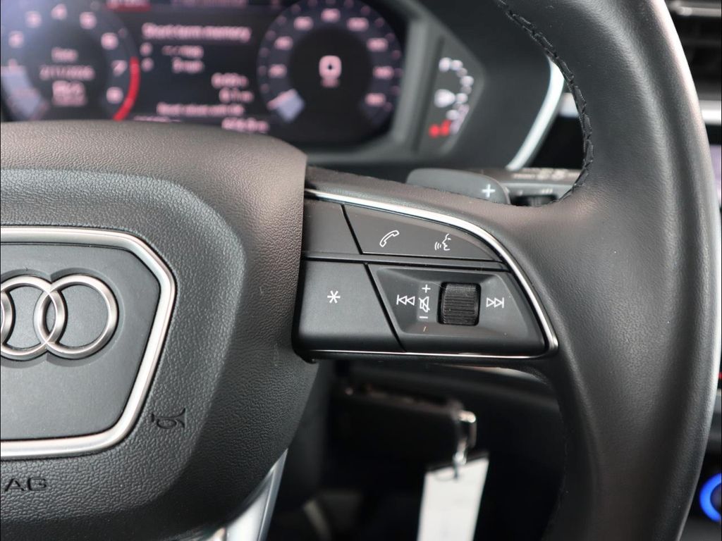 Thumbnail: 2023 Audi Q3 - 12