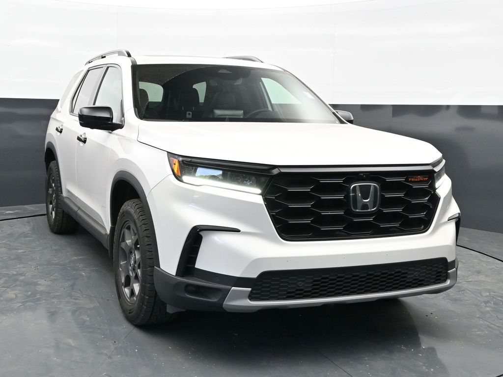 Platinum White Pearl 2024 Honda Pilot TrailSport AWD SUV / Crossover All-Wheel Drive Automatic