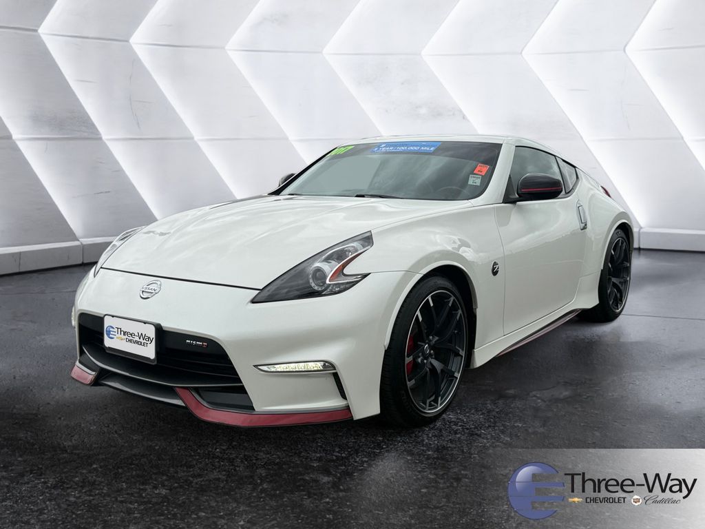 Pearl White 2017 Nissan 370Z NISMO Coupe Rear-Wheel Drive 7-Speed Automatic