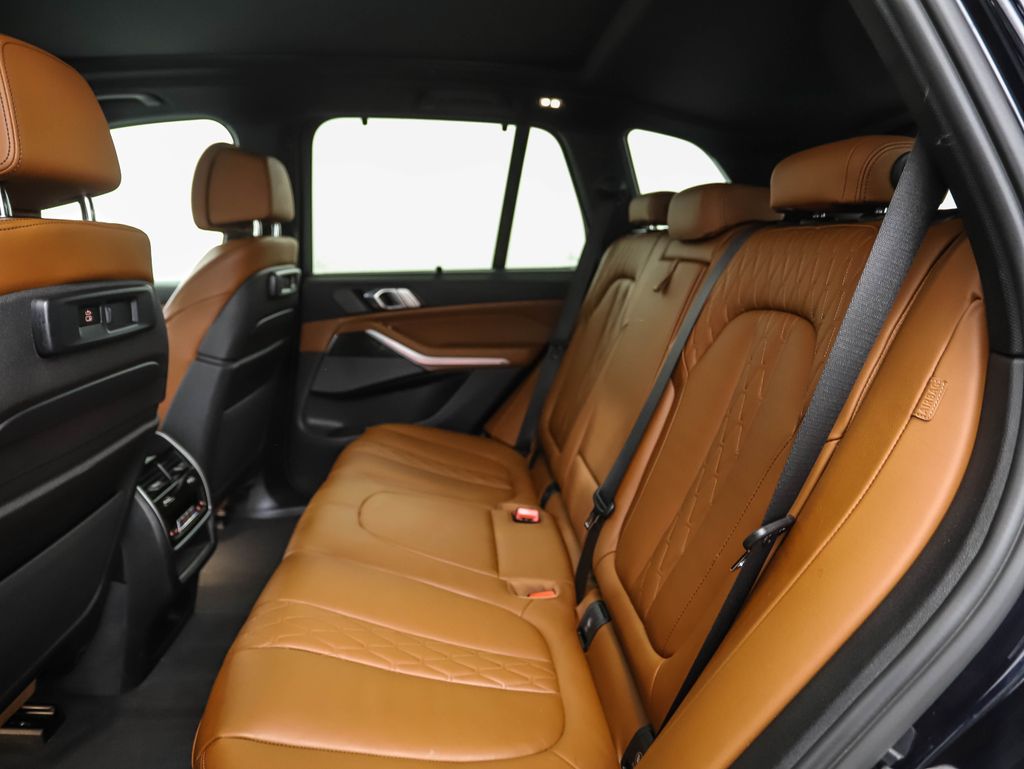 Thumbnail: 2023 BMW X5 - 22