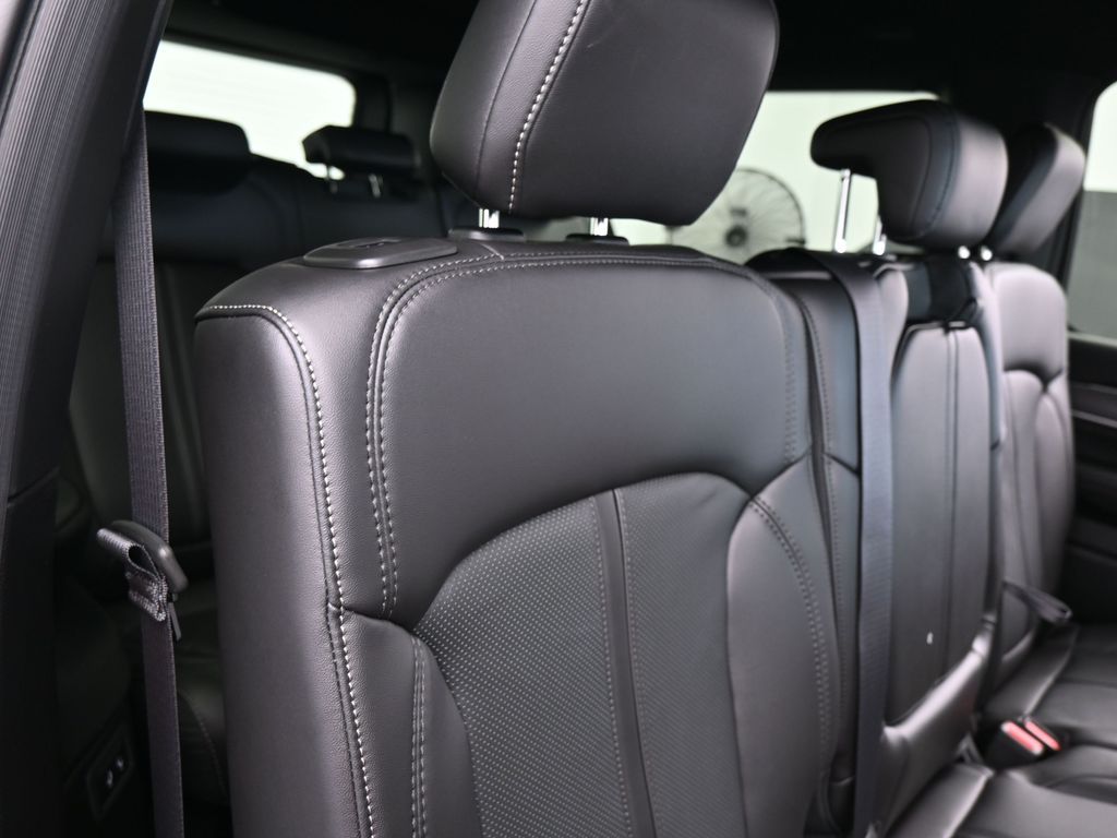 New 2026 Bright White Clearcoat Jeep  image 32