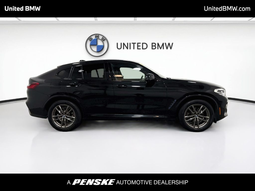 Thumbnail: 2021 BMW X4 - 4