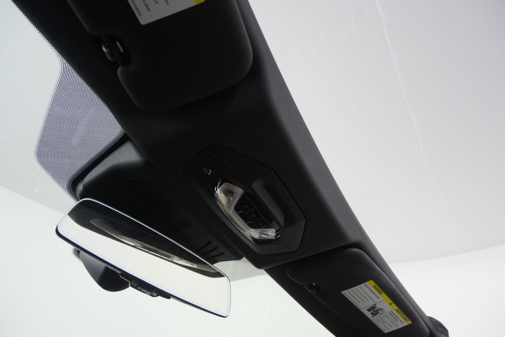 Thumbnail: 2023 BMW M4 - 27