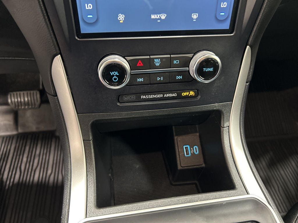 used 2024 Ford Edge car, priced at $25,832