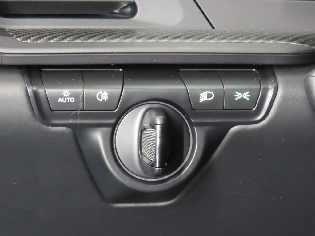 Thumbnail: 2026 Porsche 911 - 24