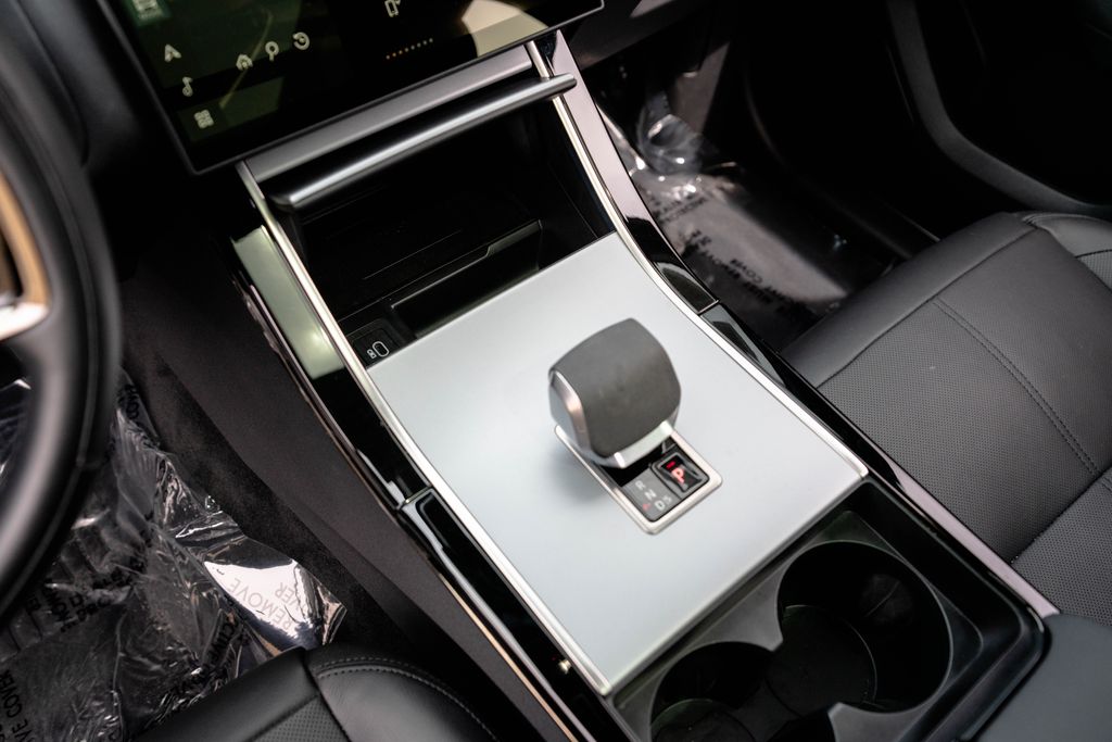 2025 Land Rover Range Rover Velar S - Photo 28