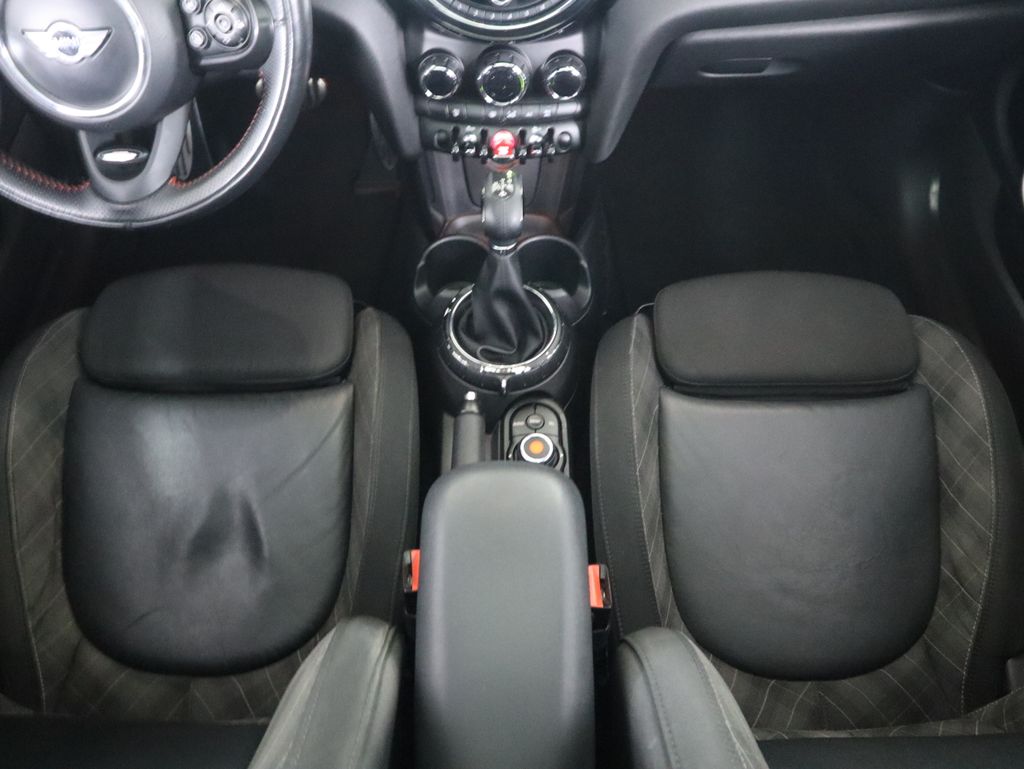 Thumbnail: 2015 MINI Cooper - 15