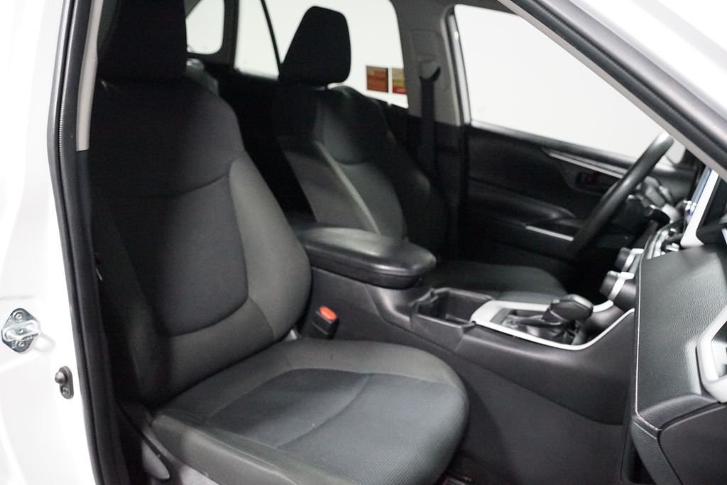 Thumbnail: 2024 Toyota RAV4 - 26