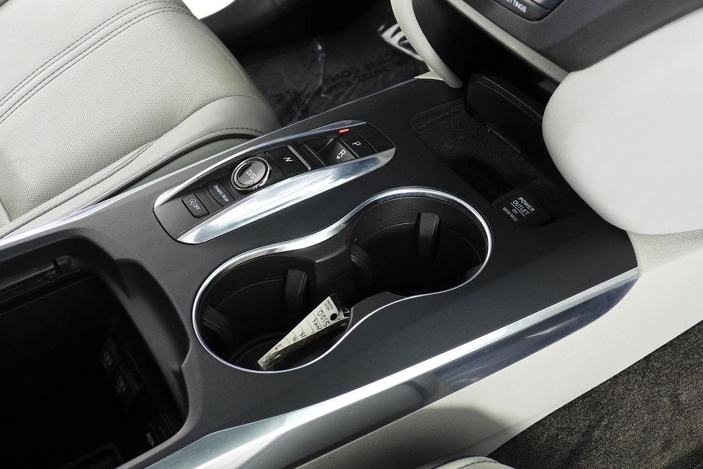 Thumbnail: 2017 Acura MDX - 15