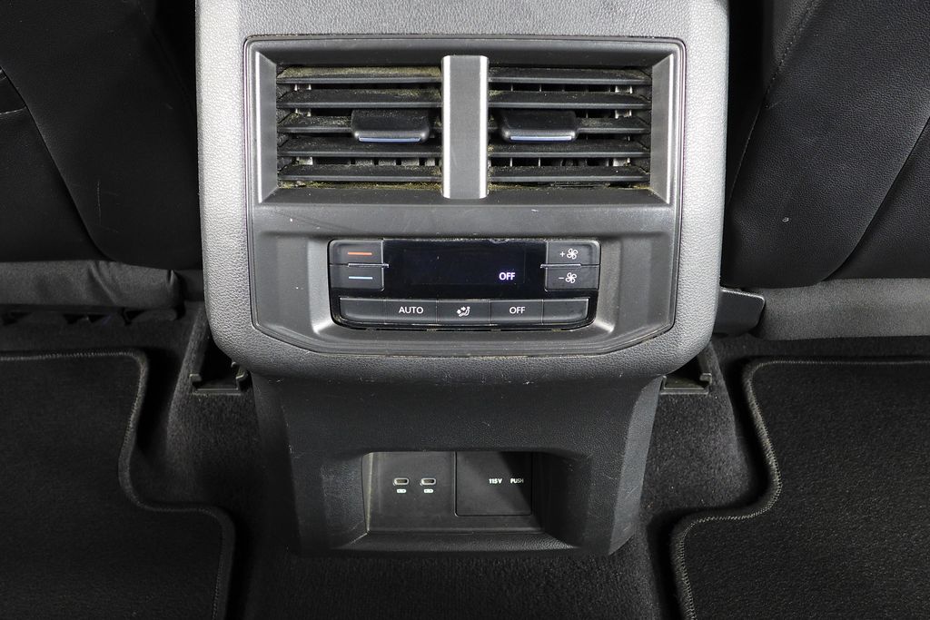 Thumbnail: 2022 Volkswagen Atlas - 25