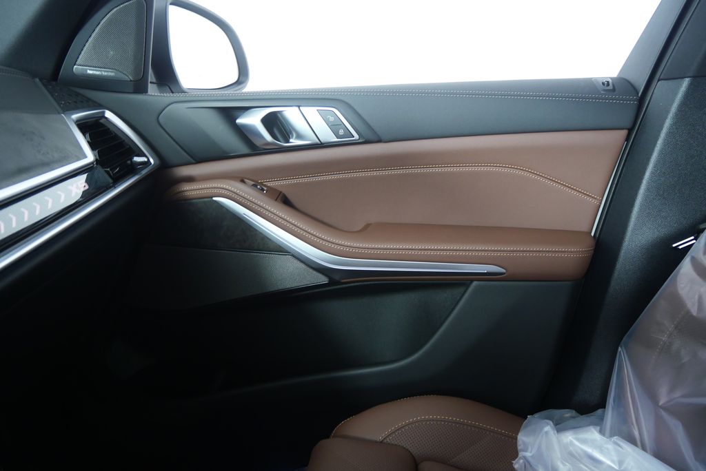 Thumbnail: 2026 BMW X5 - 20