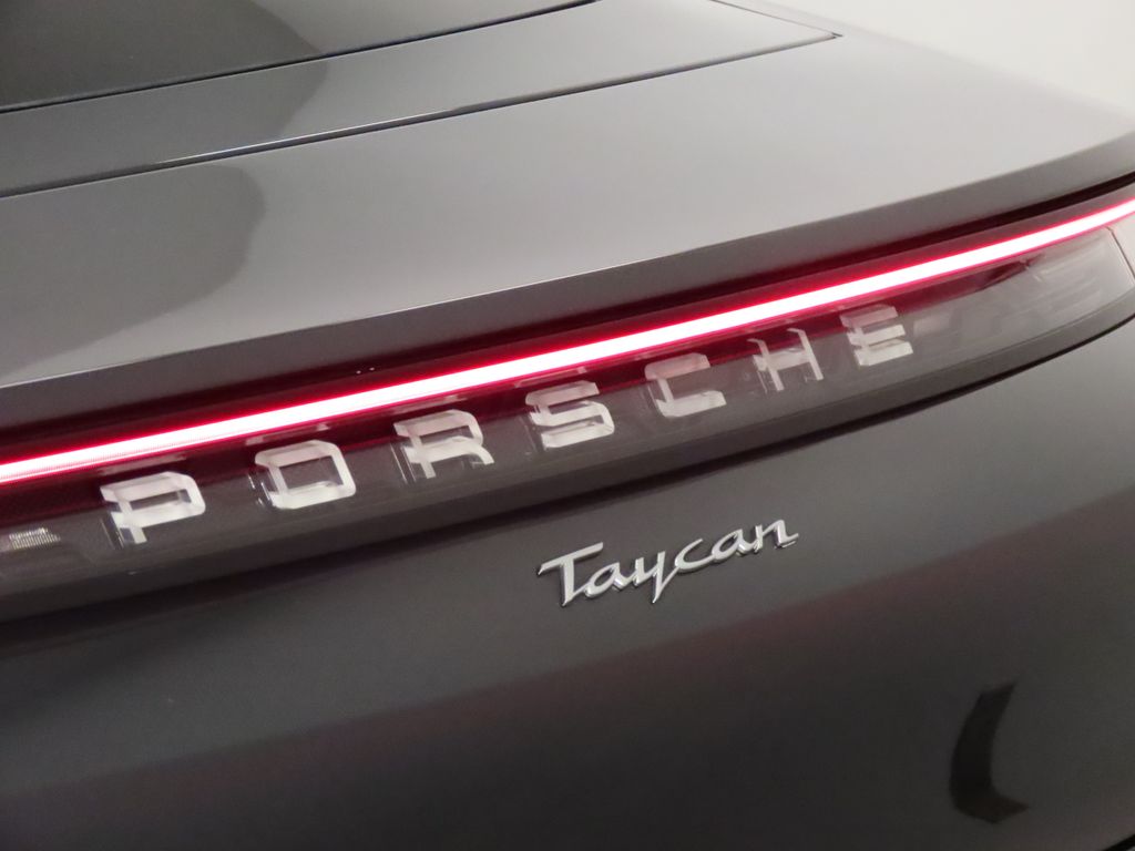 Thumbnail: 2024 Porsche Taycan - 12