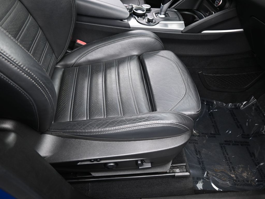 Used 2018 Misano Blue Metallic Alfa Romeo Ti image 45