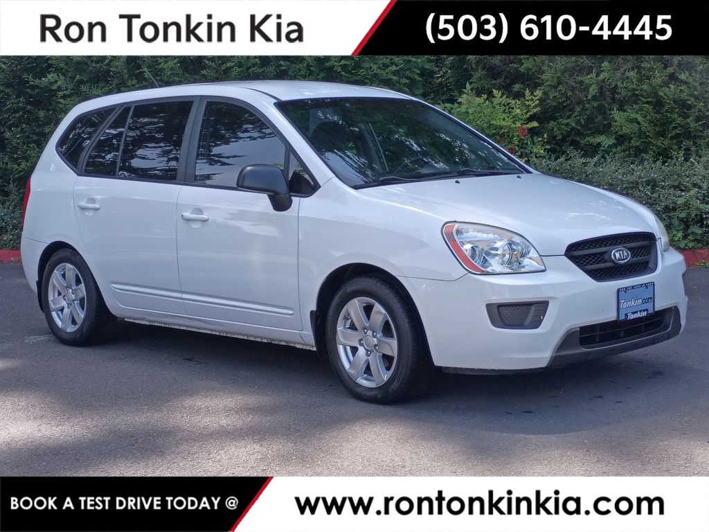 White 2007 Kia Rondo LX SUV / Crossover Front-Wheel Drive 4-Speed Automatic