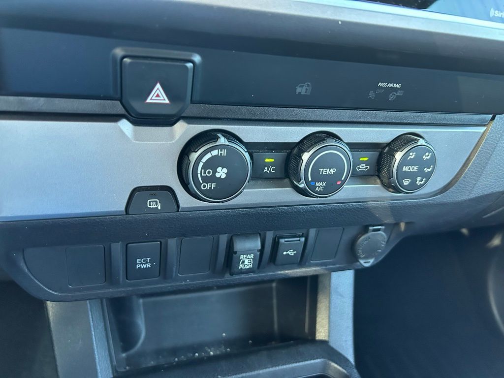 Thumbnail: 2020 Toyota Tacoma - 26