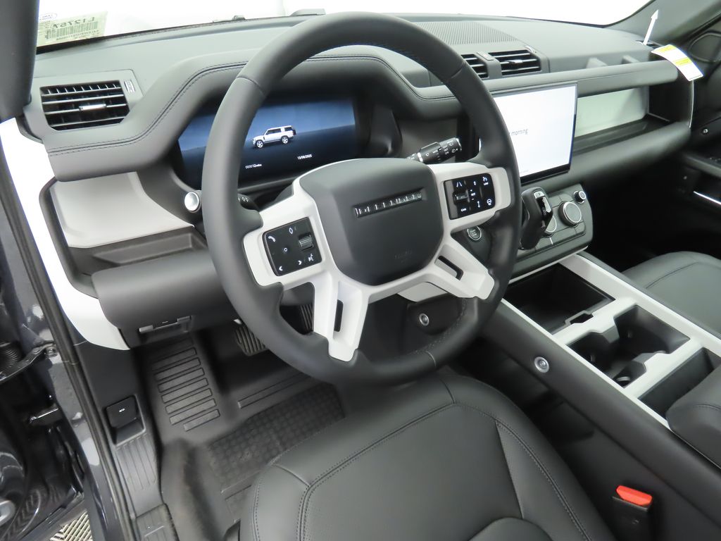 Thumbnail: 2025 Land Rover Defender - 9