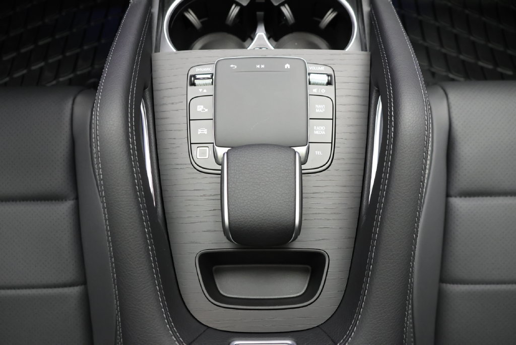 Thumbnail: 2026 Mercedes-Benz GLE - 29
