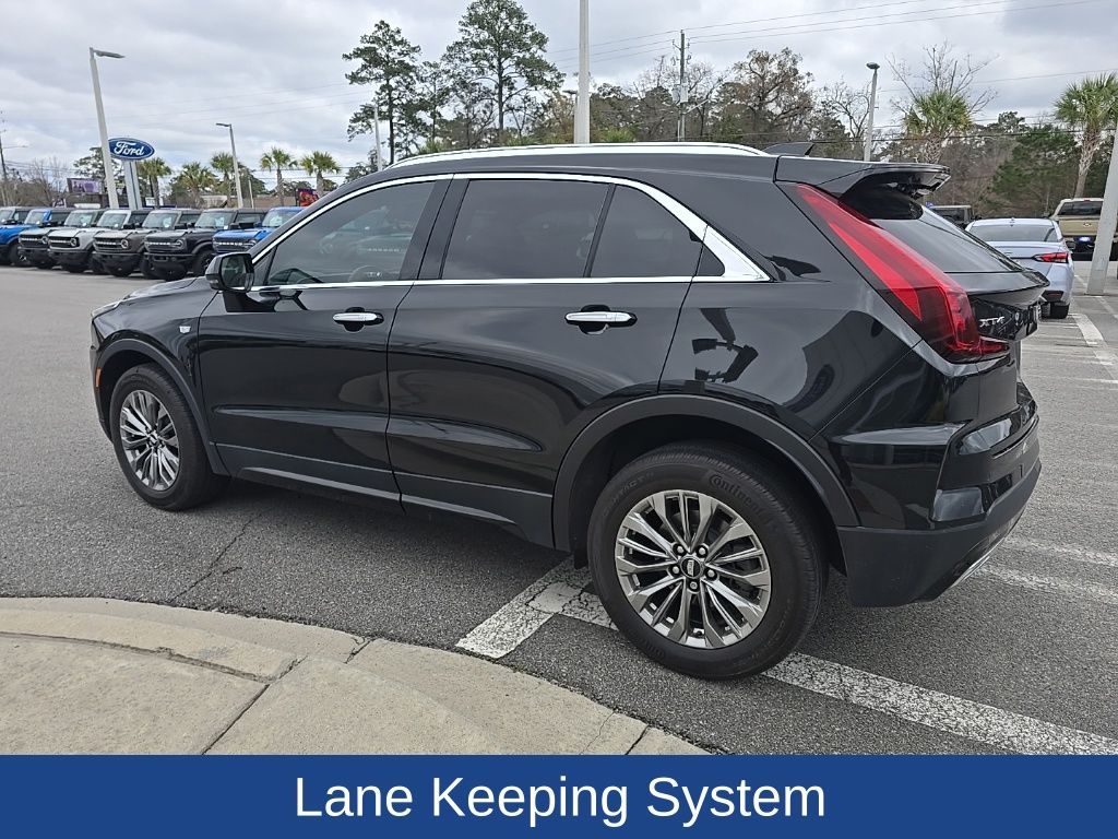 2024 Cadillac XT4 FWD Premium Luxury