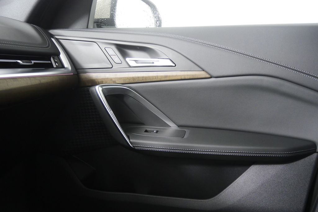 Thumbnail: 2026 BMW X1 - 27