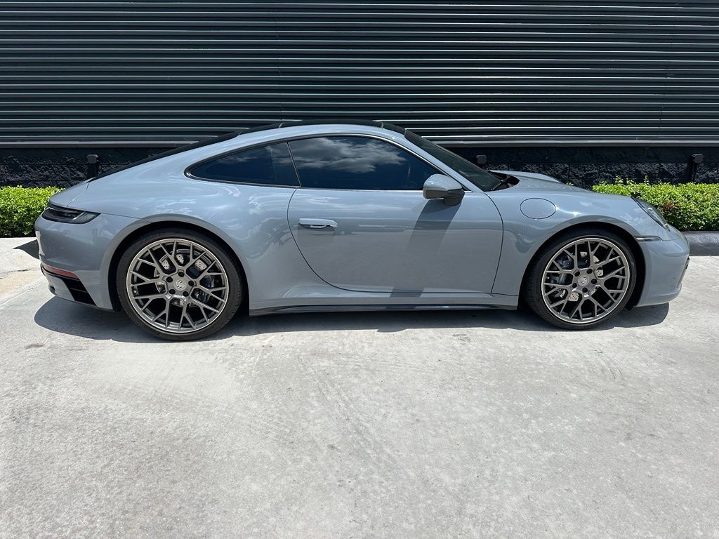 Thumbnail: 2024 Porsche 911 - 11
