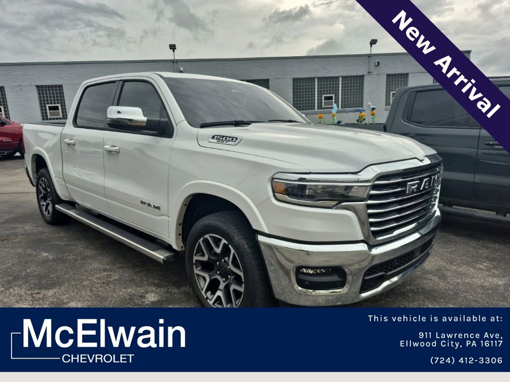 Ivory White Tri-Coat Pearlcoat 2025 RAM 1500 Laramie Crew Cab 4WD Pickup Truck Four-Wheel Drive 8-Speed Automatic