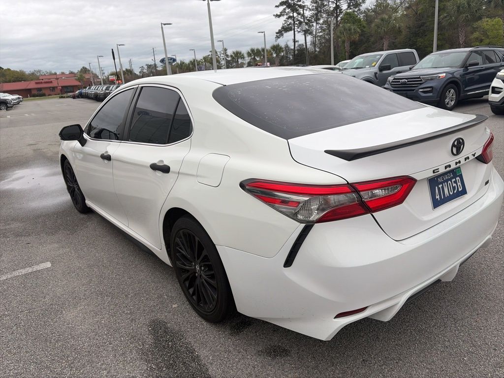 2018 Toyota Camry SE