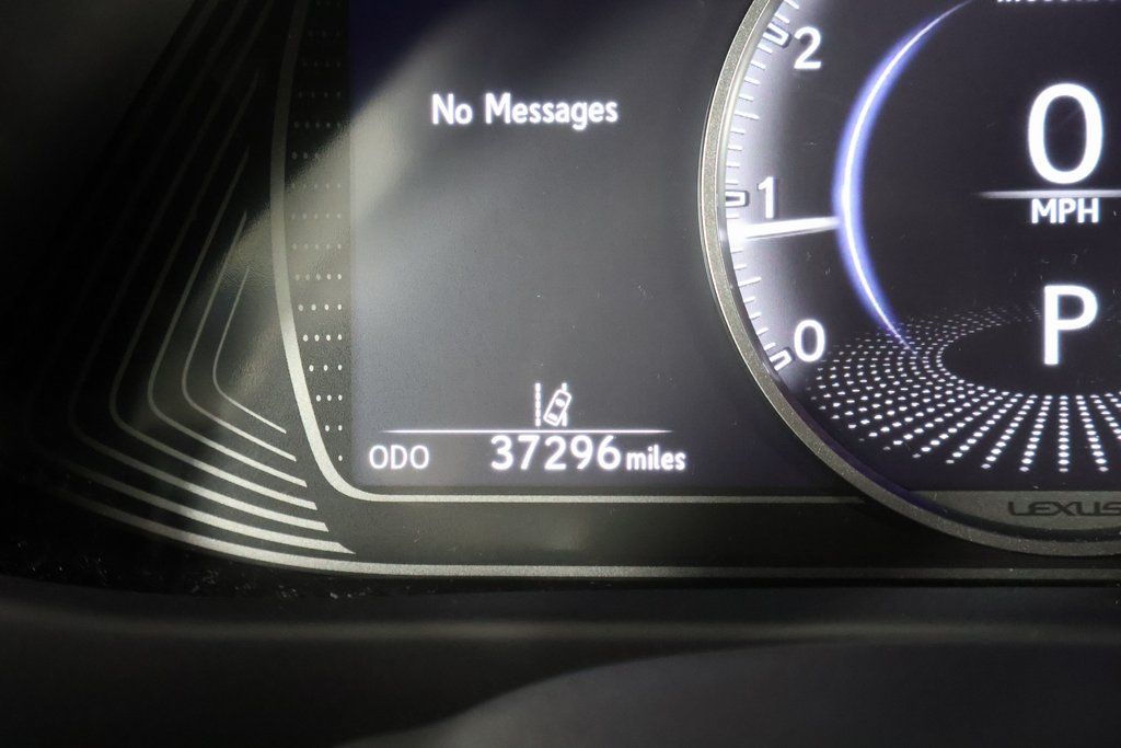 Thumbnail: 2021 Lexus UX - 17