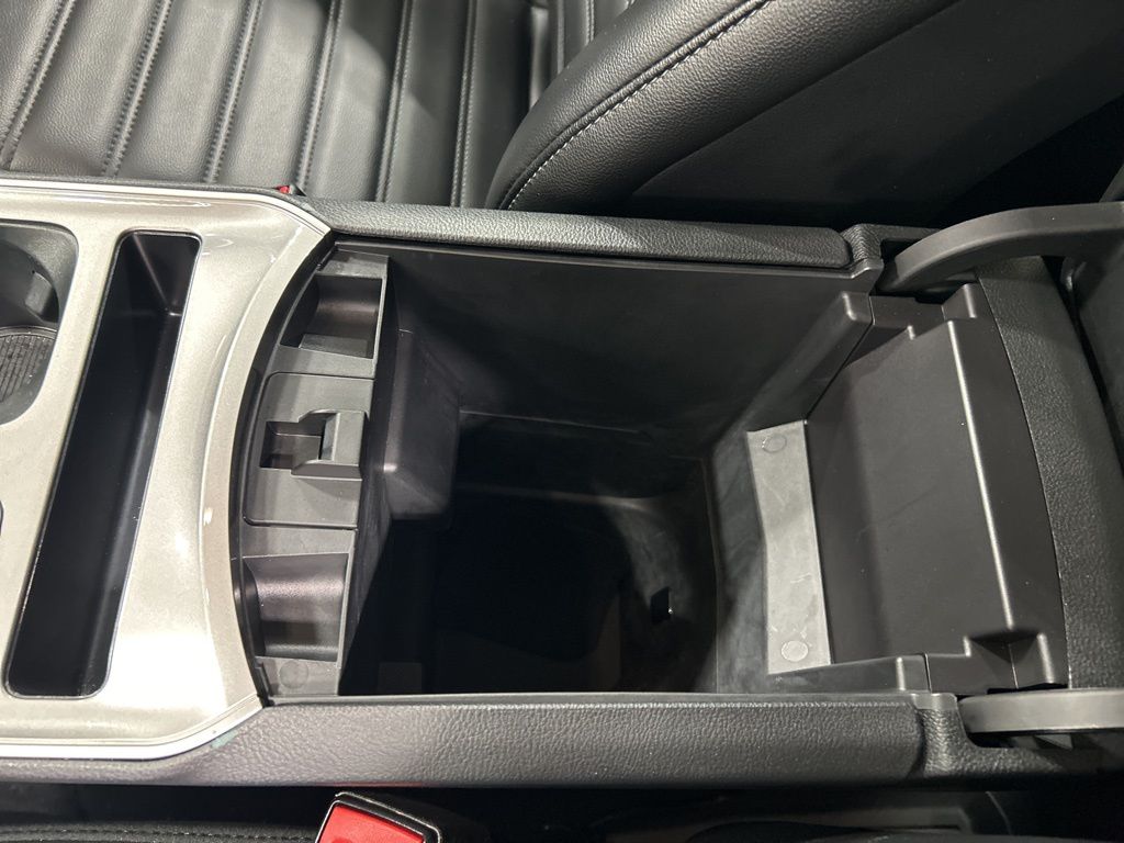 used 2024 Ford Edge car, priced at $28,952