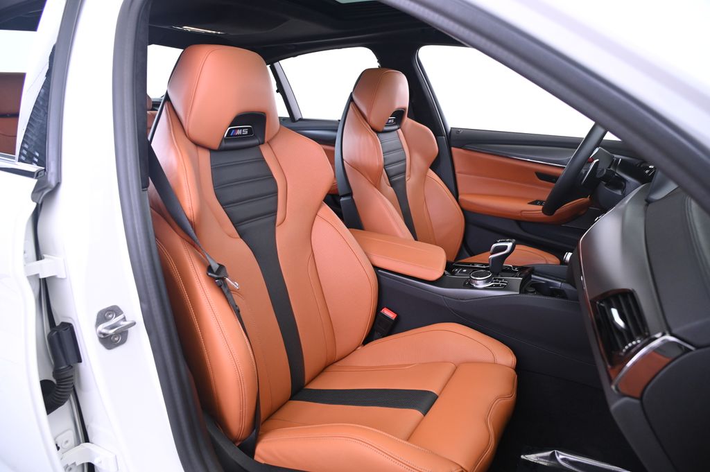 Thumbnail: 2020 BMW M5 - 29