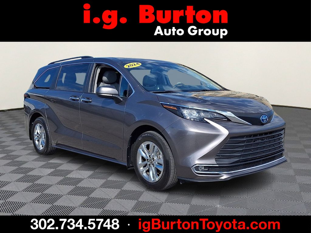 2024 Toyota Sienna XLE 7-Passenger AWD