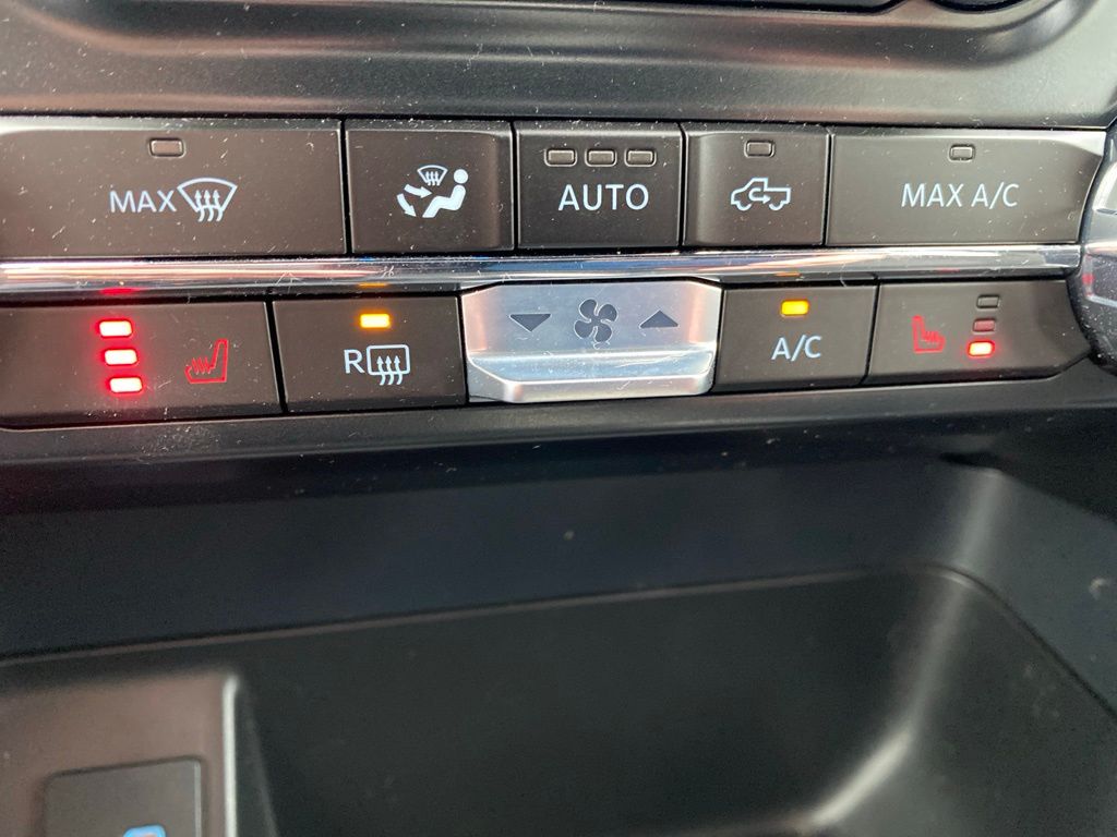 Certified Used 2024 Carbonized Gray Metallic Ford XLT image 16