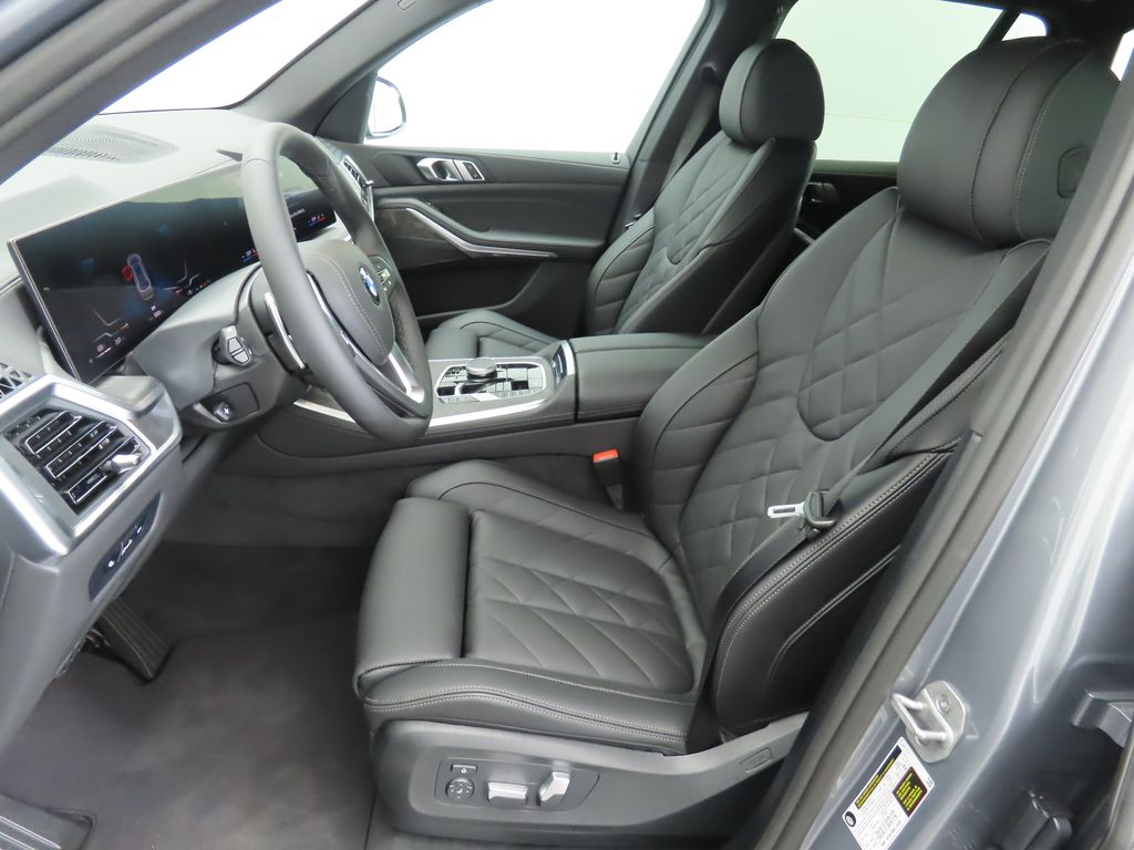 Thumbnail: 2026 BMW X5 - 20