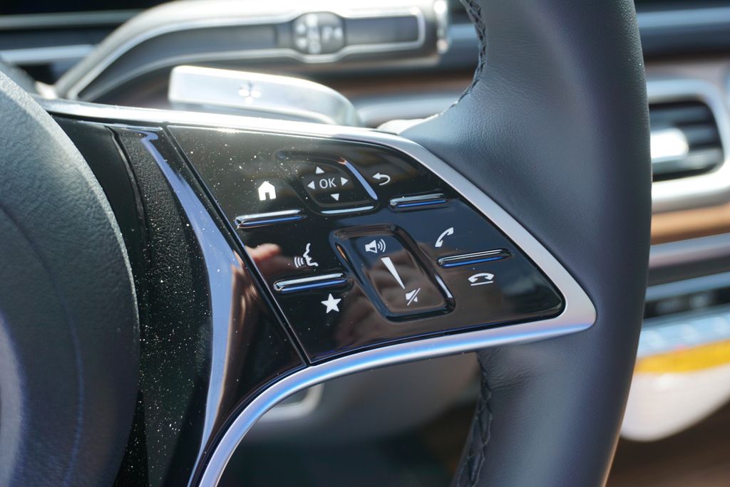 Thumbnail: 2026 Mercedes-Benz GLE - 29