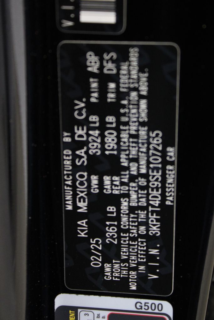 used 2025 Kia K4 car