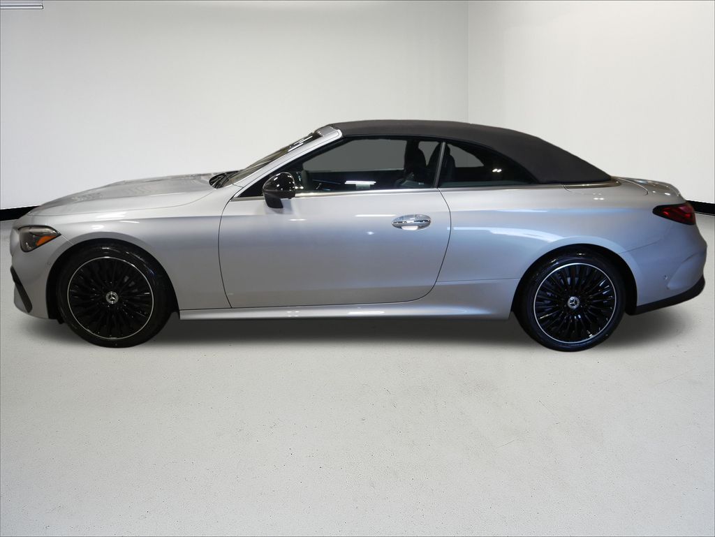 Thumbnail: 2026 Mercedes-Benz CLE - 2