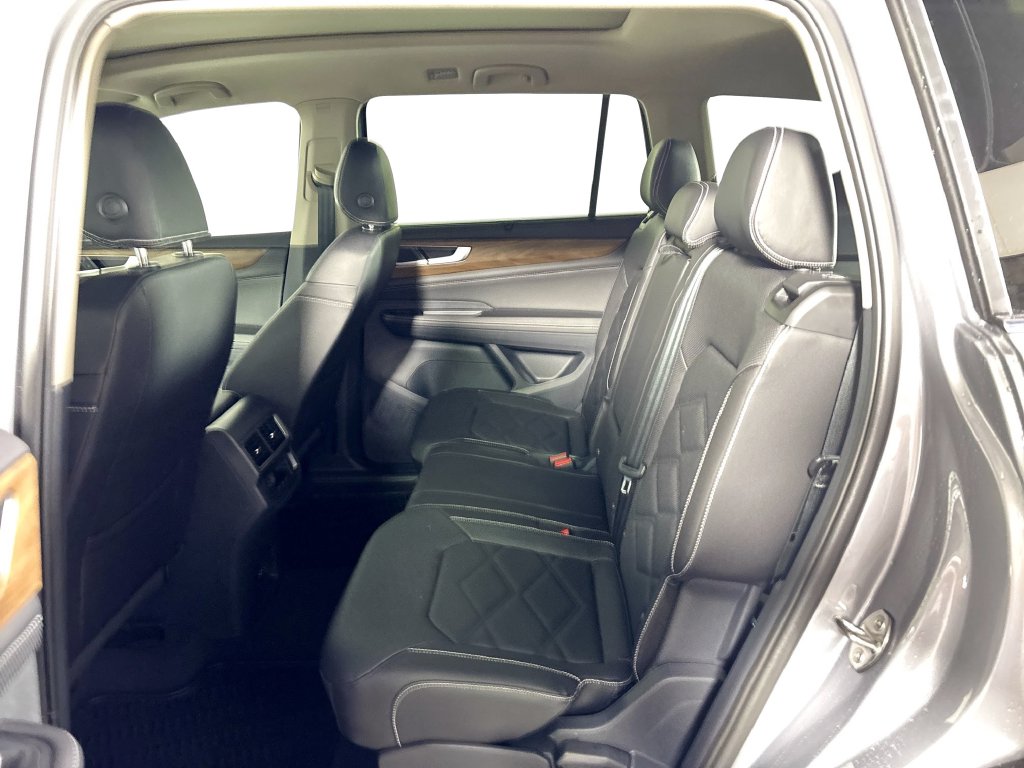 2026 Volkswagen Atlas SE w/Technology