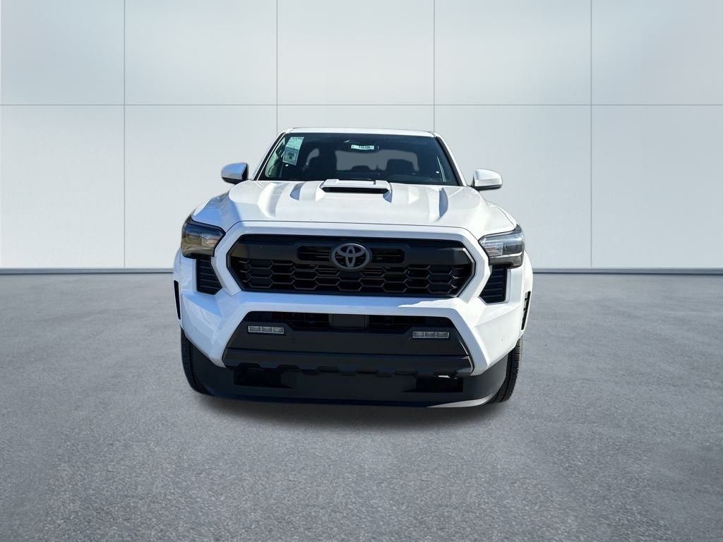 Tacoma i-FORCE MAX TRD Sport