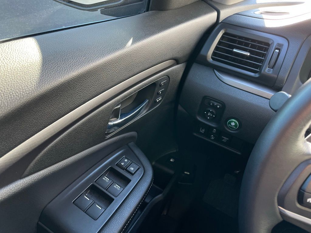 Thumbnail: 2025 Honda Ridgeline - 22