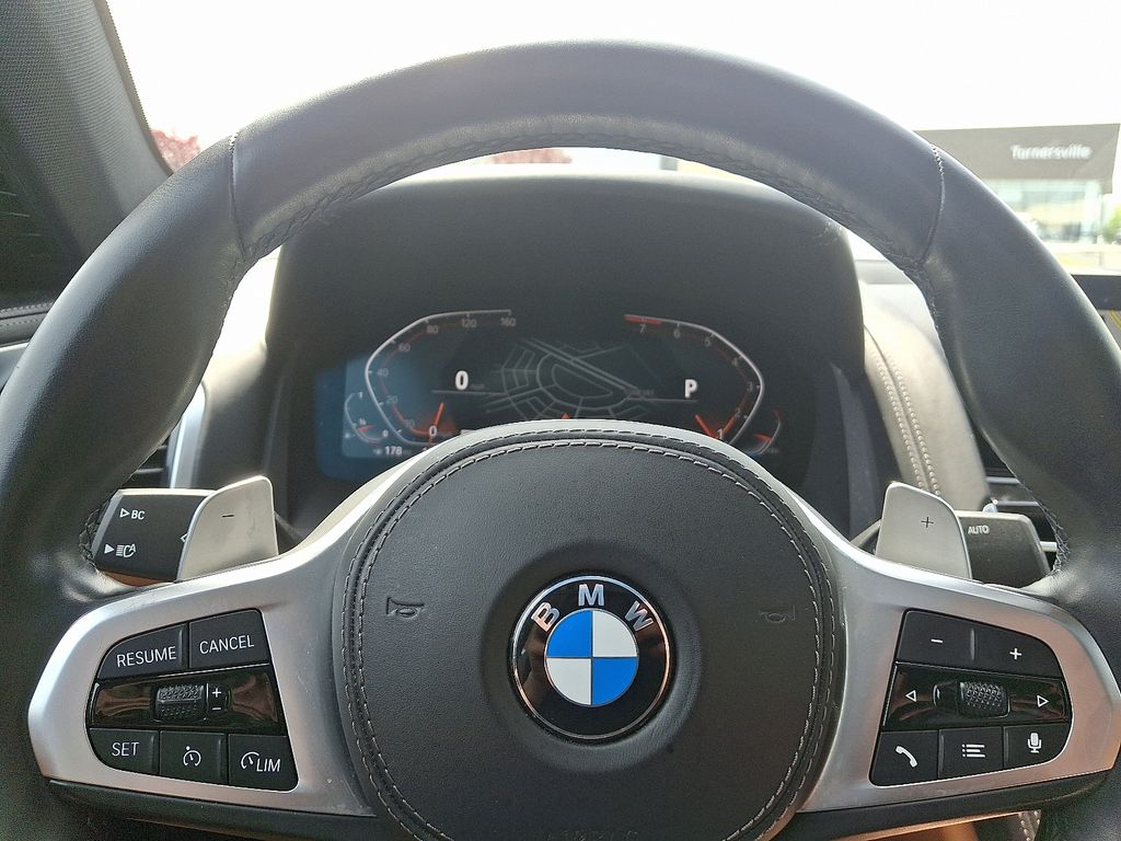 2022 BMW 8 Series  21