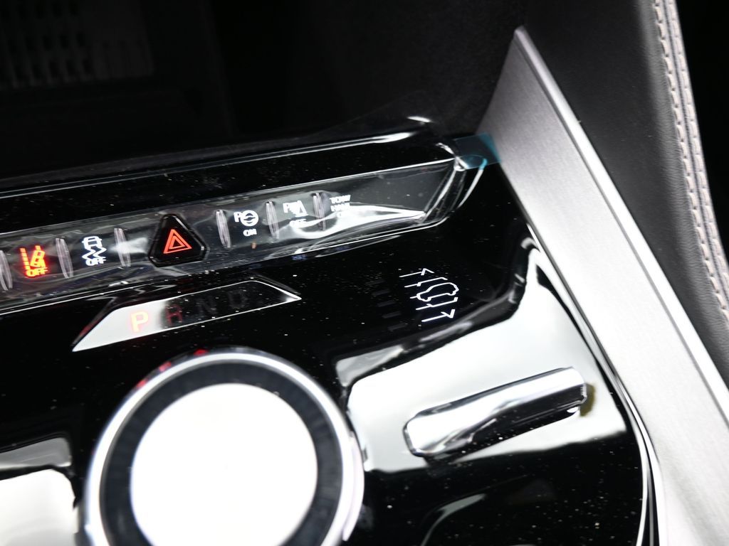 New 2026 Bright White Clearcoat Jeep Limited Reserve image 24