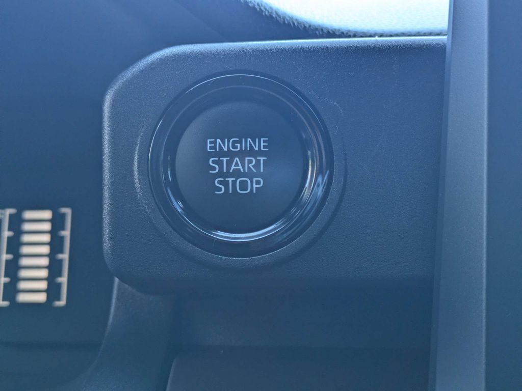 Used 2025 Toyota Tacoma Truck