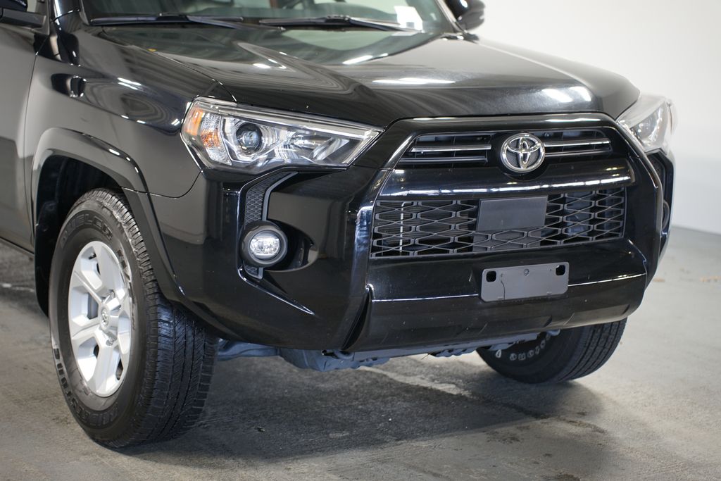 2023 Toyota 4Runner SR5 4