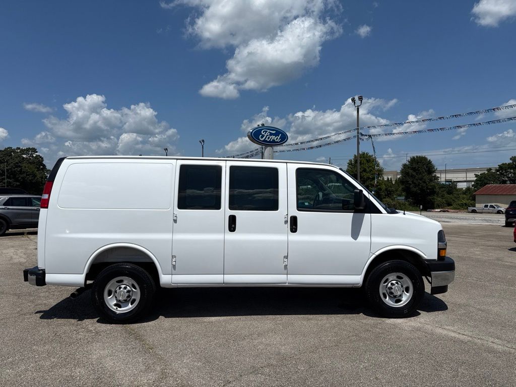 Summit White 2025 Chevrolet Express Cargo Van Rear-Wheel Drive 8-Speed Automatic Overdrive