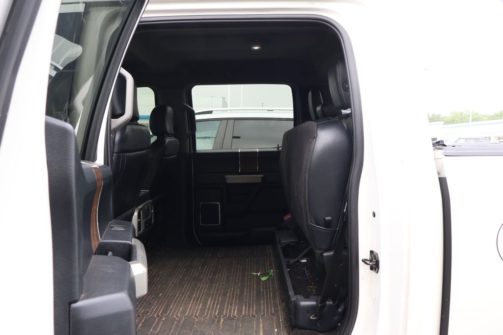 2019 Ford F-150 Lariat 31