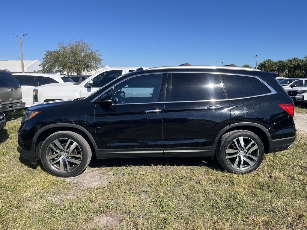 2017 Honda Pilot Touring 5