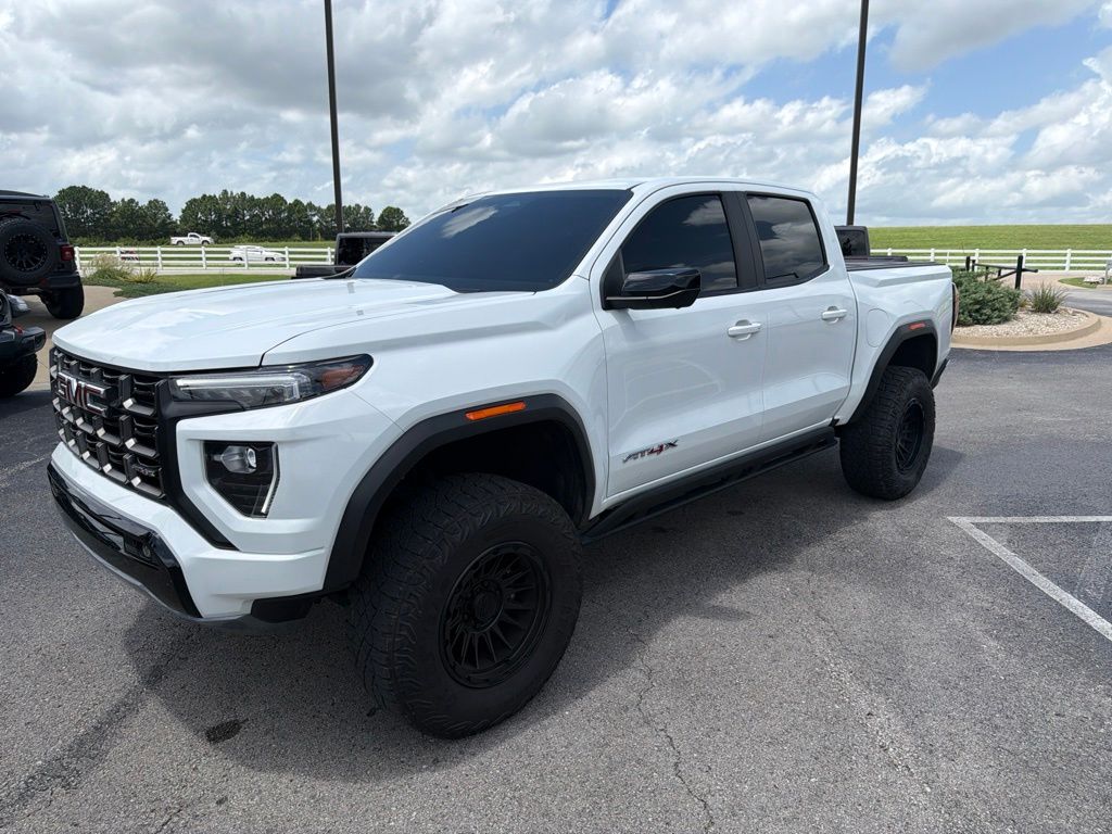 Summit White 2024 GMC Canyon Pickup Truck Four-Wheel Drive 8-Speed Automatic
