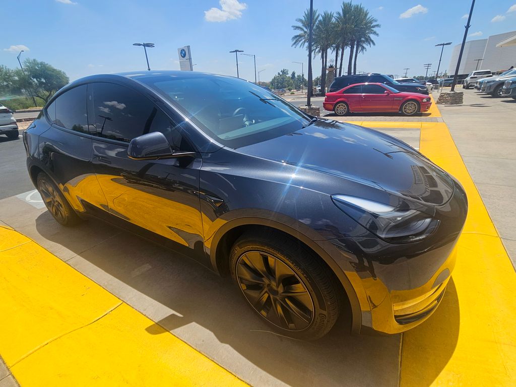 Thumbnail: 2025 Tesla Model Y - 3