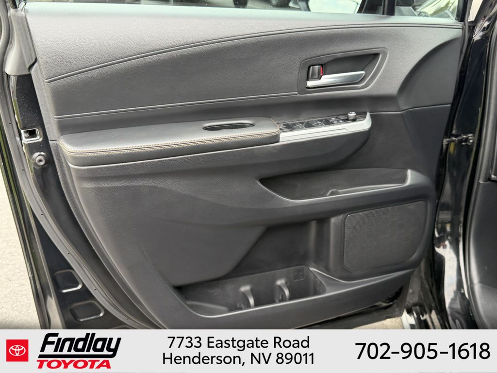 Used 2025 Toyota Sienna Van