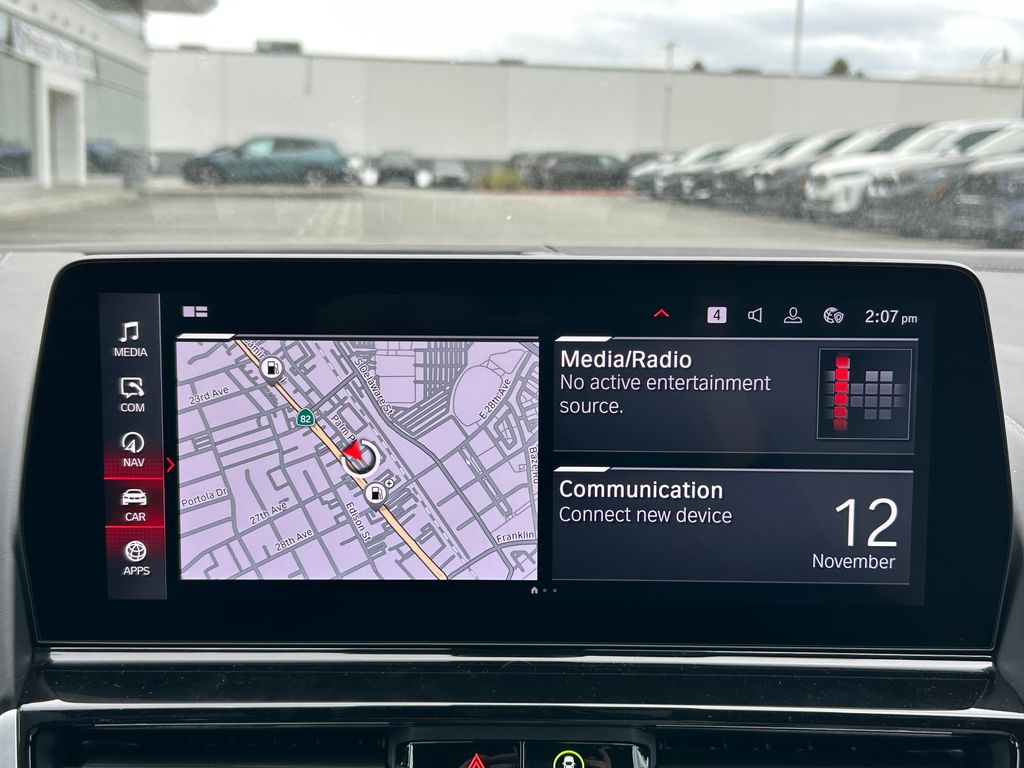 Thumbnail: 2025 BMW M8 - 21