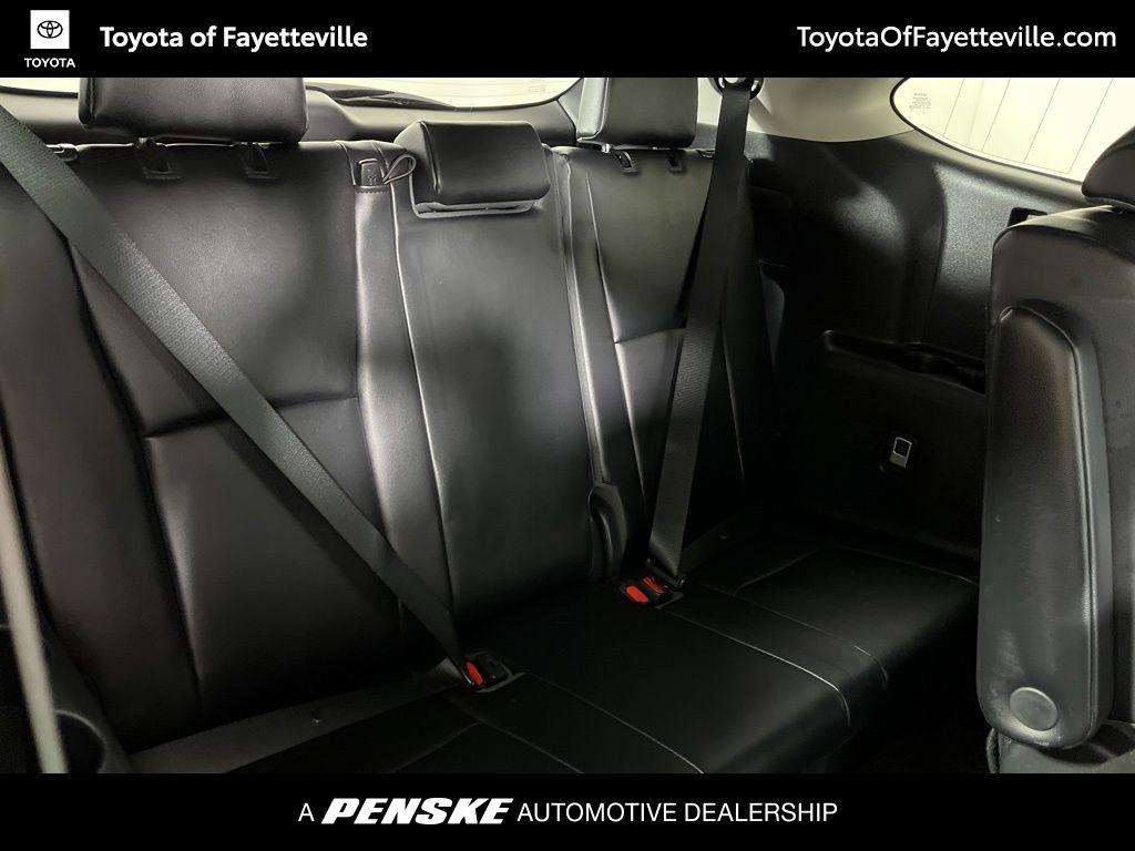 Thumbnail: 2023 Toyota Highlander - 12